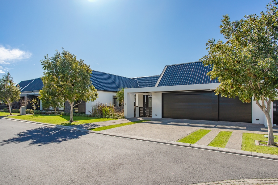 5 Bedroom Property for Sale in Val De Vie Estate Western Cape